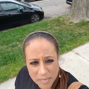 Meet your Posher, Cynthia